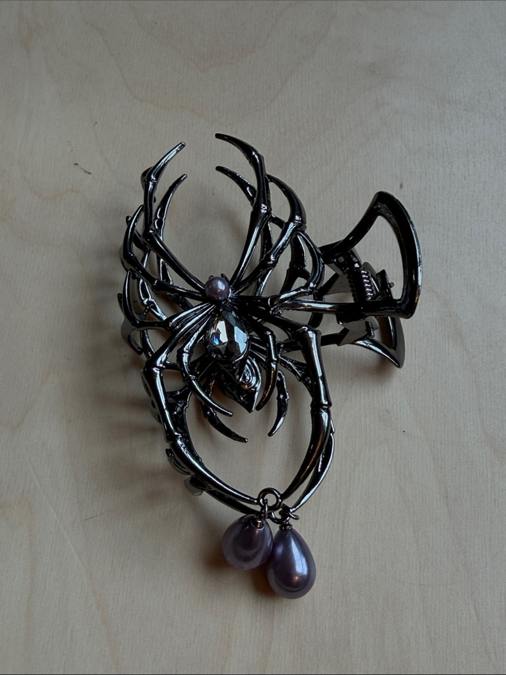 Gothic Spider Hair Clip with Purple Pearl Drops